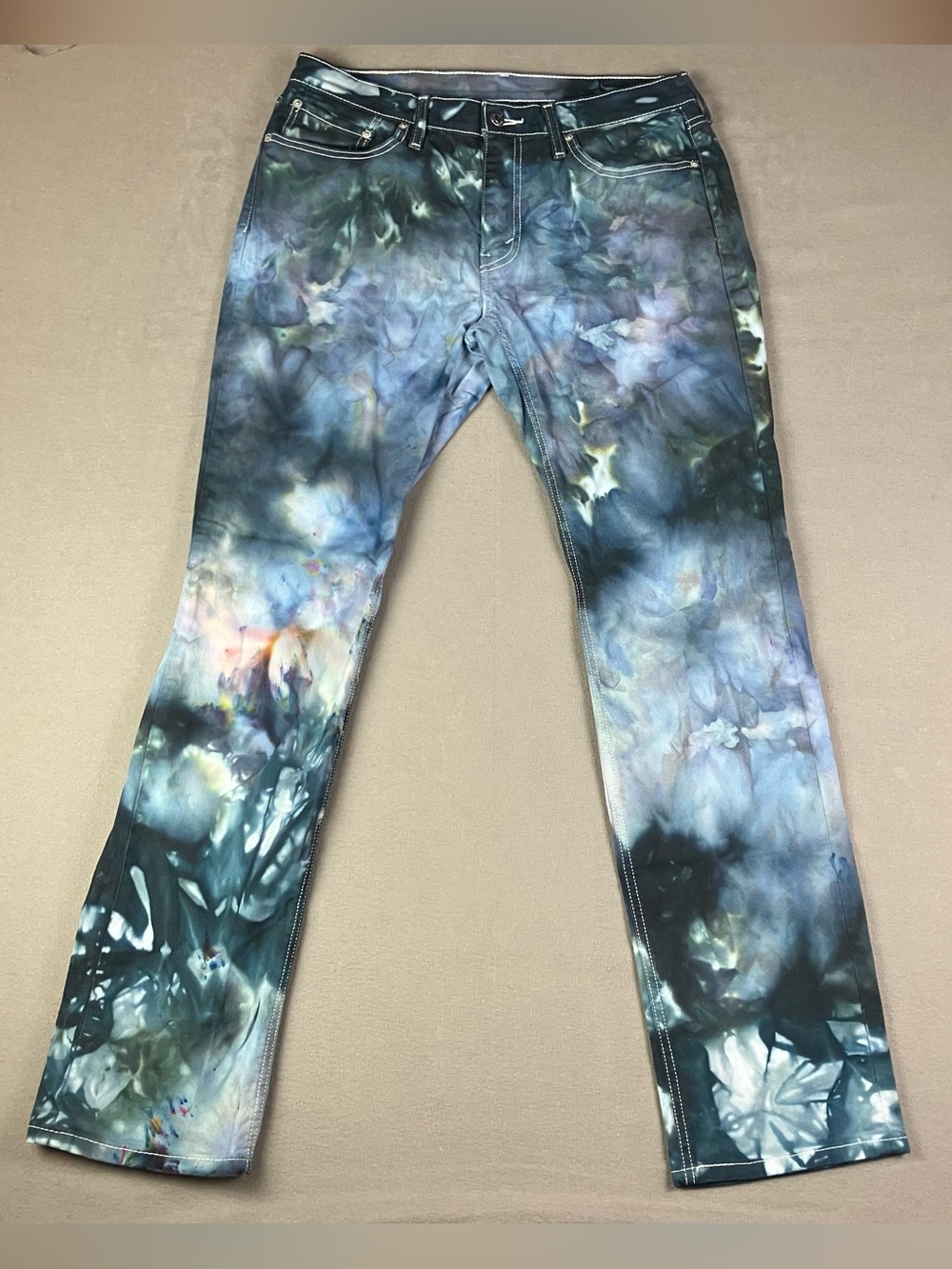 Levis 541 Athletic Taper Jeans Men’s Size 32x34 Tie Dye Navy Blue Multicolor. In